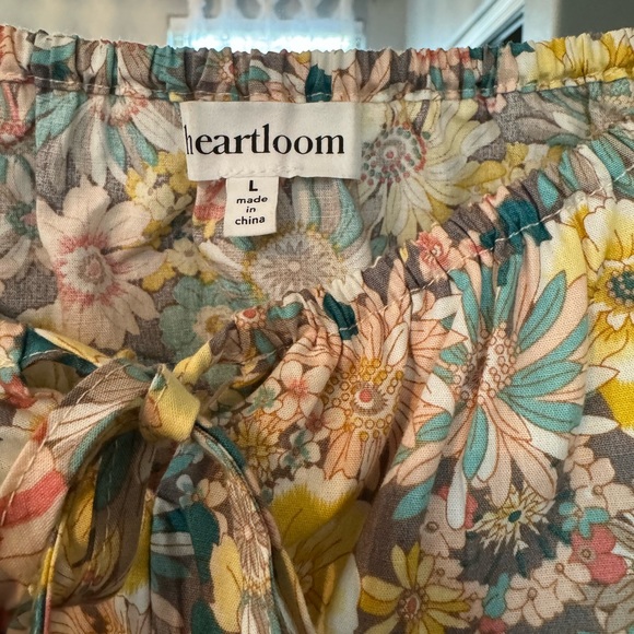 Women’s floral blouse. Size L - Picture 3 of 3